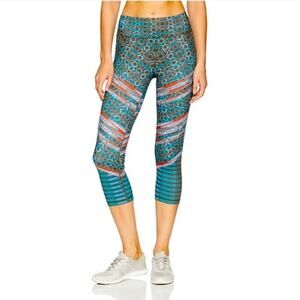 Prana Roxanne Yoga Capri Novelty Print Mid Rise Wide Waistband Size Medium